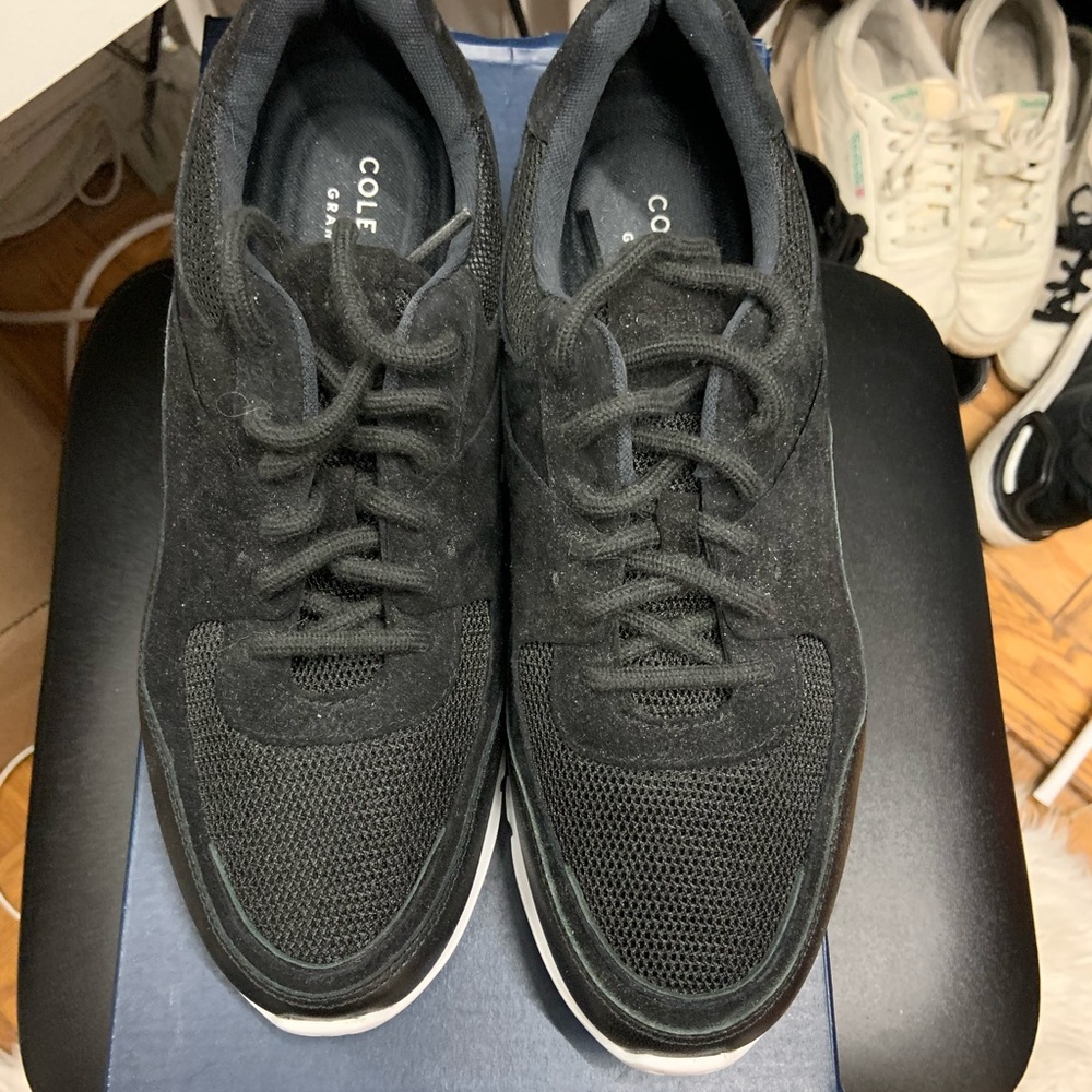 Cole Haan black sneakers Size 9